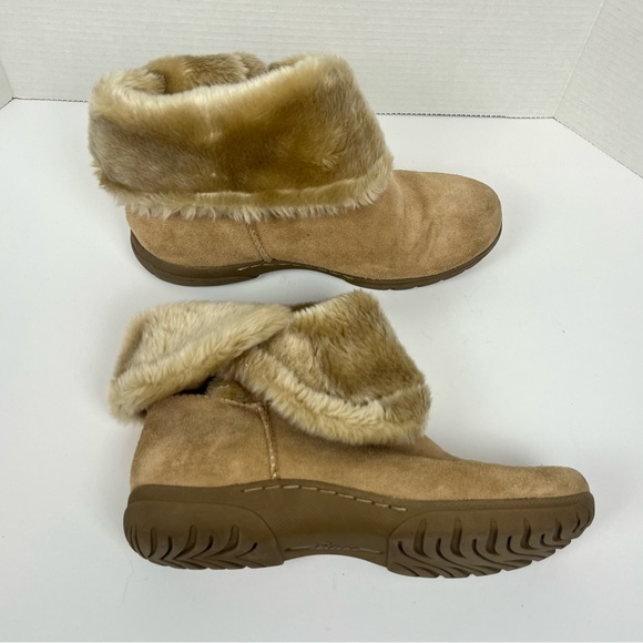 G.H. Bass women’s tan suede leather faux fur Foldover boots, 9M. - Picture 3 of 16